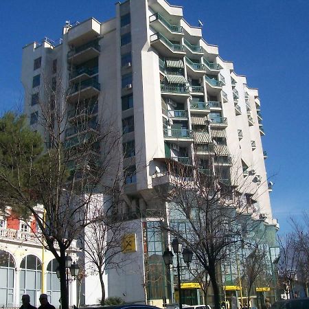 Apartament Sun Tower-Center Of Tirana Zewnętrze zdjęcie