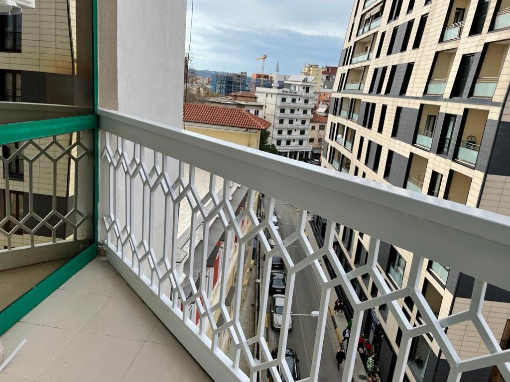 Apartament Sun Tower-Center Of Tirana Zewnętrze zdjęcie