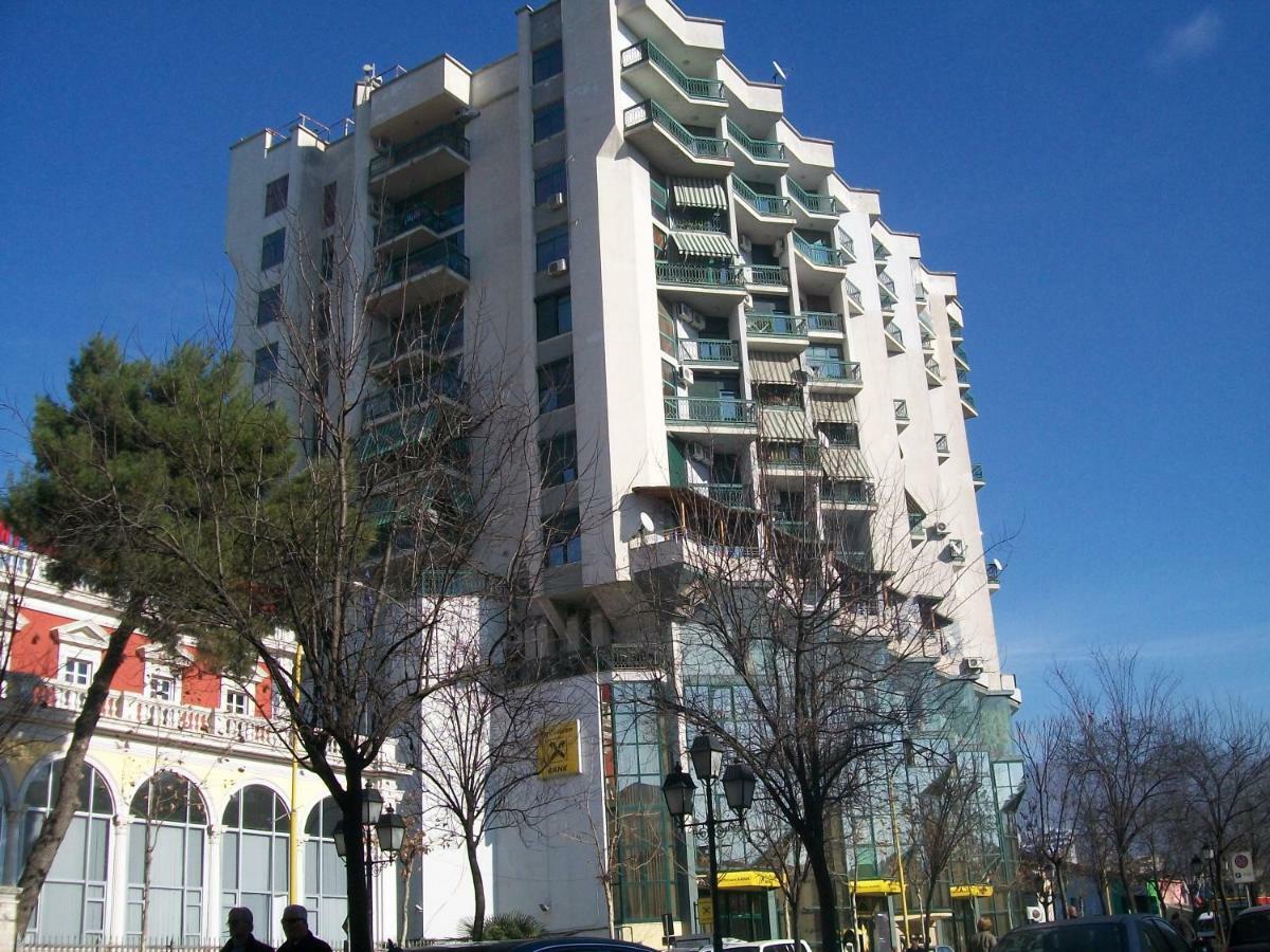 Apartament Sun Tower-Center Of Tirana Zewnętrze zdjęcie